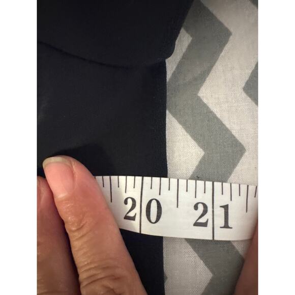 Eddie Bauer Women’s Petite 10 Jacket – Black, Classic Fit - Picture 9 of 9